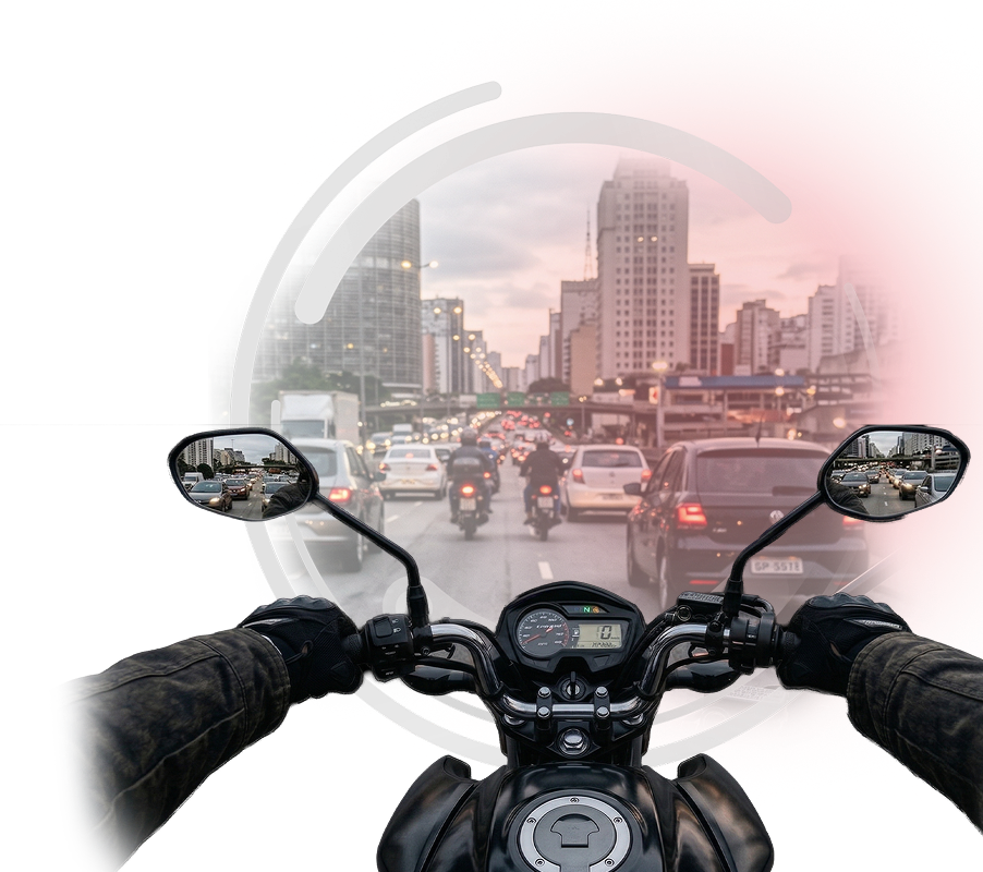 Motociclista Mão na Roda